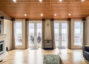 Moorings Centre Lodge VIP - Loch Ness Highland Lodges, Invermoriston