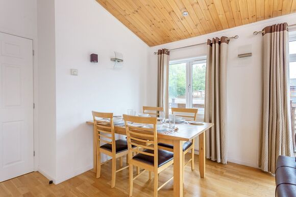 Moorings Lodge VIP - Loch Ness Highland Lodges, Invermoriston