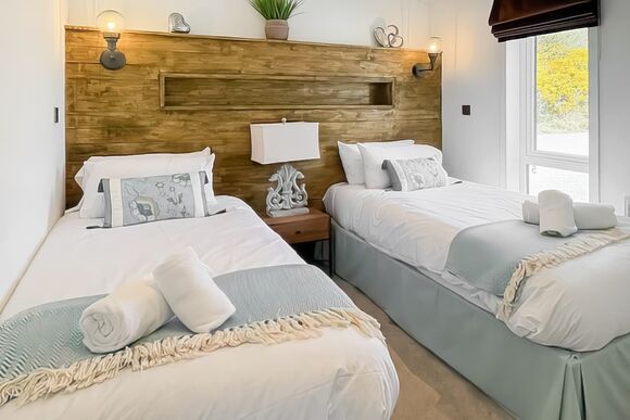 Pathfinder - Loch Ness Highland Lodges, Invermoriston