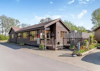Wareham Forest Lodge Retreat, Holton Heath