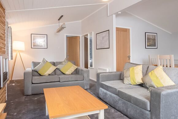 Deluxe 2 Lodge with parking, ensuite & decking P, Deluxe 2 Lodge with parking, ensuite & decking - Warmwell, Near Weymouth