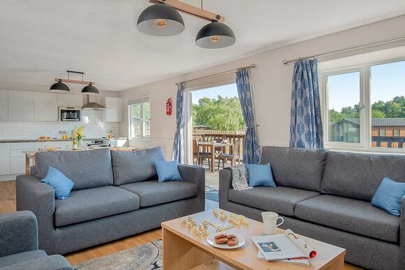 Superior Lodge with decking - Warmwell, Near Weymouth