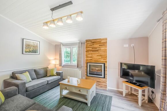 Superior 3 Lodge with parking, ensuite & decking - Warmwell, Near Weymouth