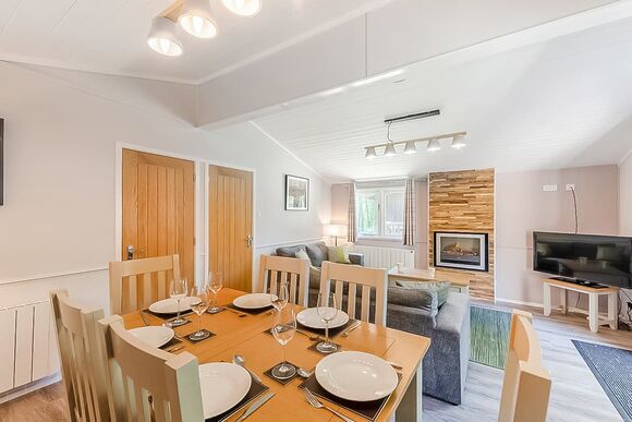 Superior 3 Lodge with parking, ensuite & decking, Superior 3, Slps 6, parking, ensuite, decking P - Warmwell, Near Weymouth