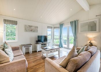 Escape Spa 9 - Waveney River Centre, Burgh St Peter, Beccles