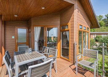 Escape Spa 8 - Waveney River Centre, Burgh St Peter, Beccles