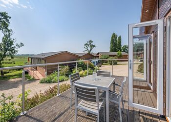 Escape Spa 3 - Waveney River Centre, Burgh St Peter, Beccles