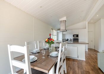 Escape Spa 5 - Waveney River Centre, Burgh St Peter, Beccles