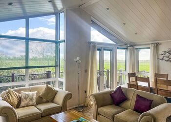 Escape Spa 1 - Waveney River Centre, Burgh St Peter, Beccles