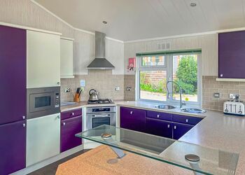 Escape Spa 1 - Waveney River Centre, Burgh St Peter, Beccles