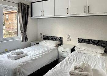 Escape Spa 1 - Waveney River Centre, Burgh St Peter, Beccles