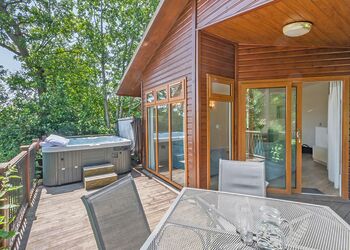 Retreat Spa 2 - Waveney River Centre, Burgh St Peter, Beccles