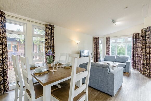 Retreat 2 - Waveney River Centre, Burgh St Peter, Beccles