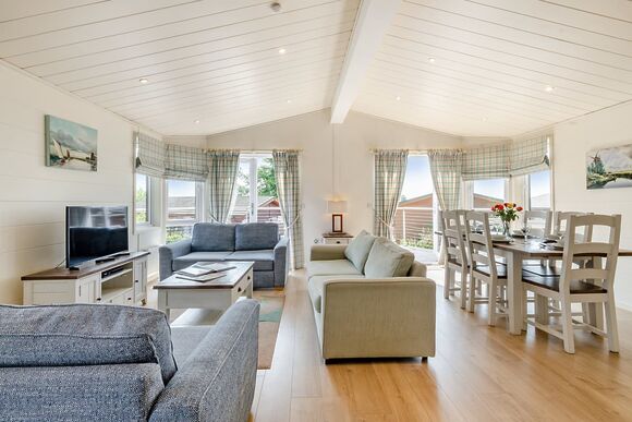 Escape Spa 3 - Waveney River Centre, Burgh St Peter, Beccles