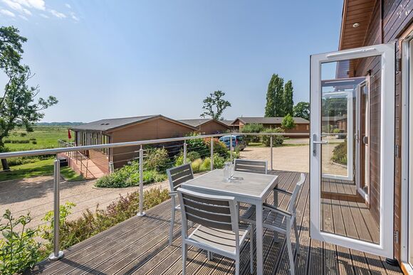 Escape Spa 3 - Waveney River Centre, Burgh St Peter, Beccles