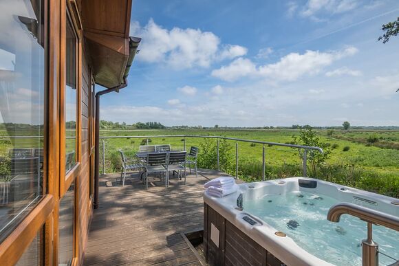 Escape Spa 10 - Waveney River Centre, Burgh St Peter, Beccles