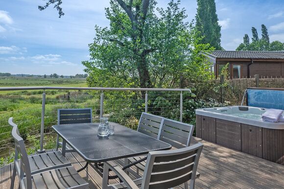 Escape Spa 10 - Waveney River Centre, Burgh St Peter, Beccles