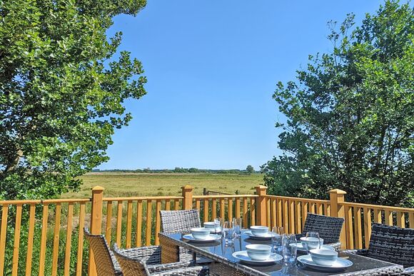 Retreat 5 - Waveney River Centre, Burgh St Peter, Beccles