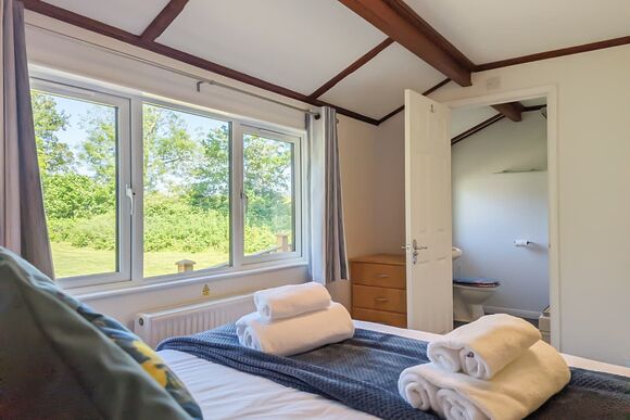 Retreat 5 - Waveney River Centre, Burgh St Peter, Beccles