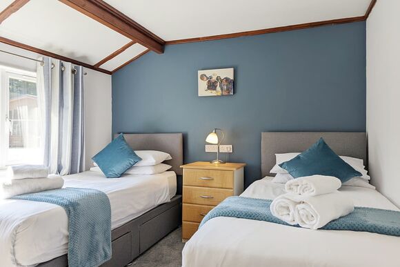 Retreat 5 - Waveney River Centre, Burgh St Peter, Beccles