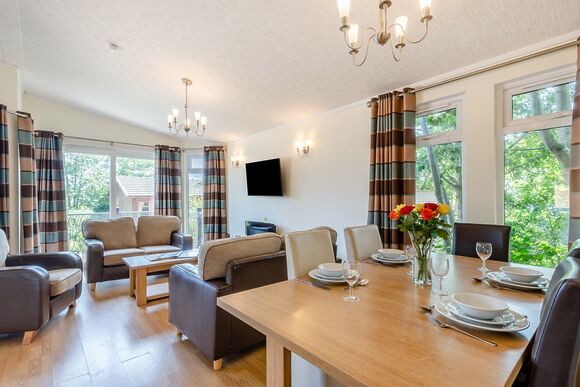 Retreat 4 - Waveney River Centre, Burgh St Peter, Beccles