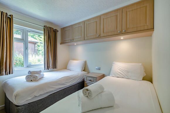 Retreat 4 - Waveney River Centre, Burgh St Peter, Beccles