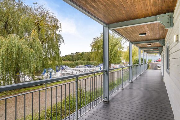 Burgh Staithe Spa - Waveney River Centre, Burgh St Peter, Beccles