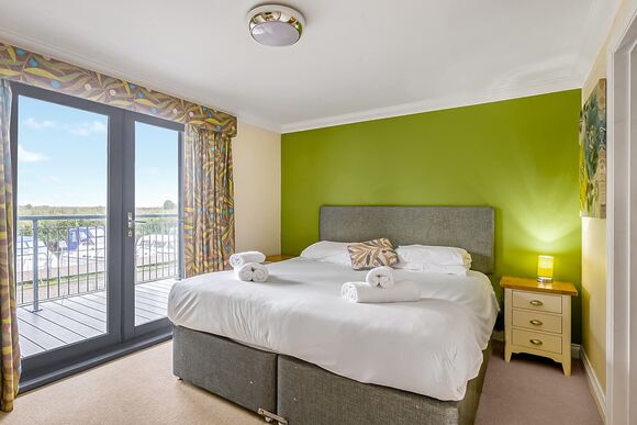 Burgh Staithe Spa - Waveney River Centre, Burgh St Peter, Beccles