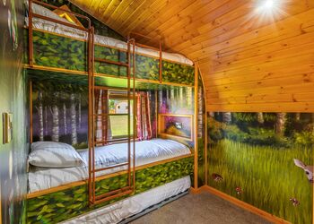 Squirrel VIP - Wild Acre Village at Sundown Adventureland, Retford