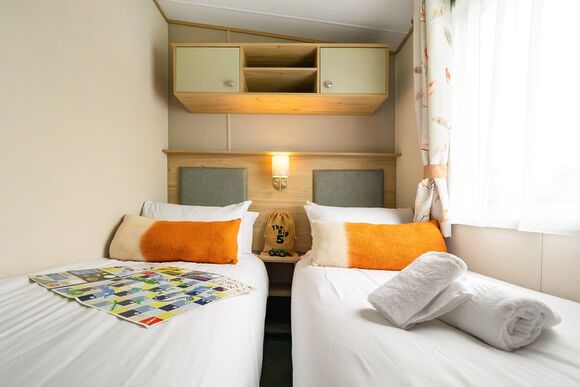 Luxury 3 Bed (Pet) - Waxham Sands Holiday Park, Great Yarmouth