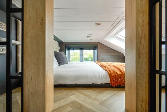 Glamping Pods with hot tubs - Waxham Sands Holiday Park, Great Yarmouth