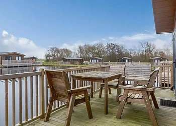 Larch Waterside Spa (Pet) 