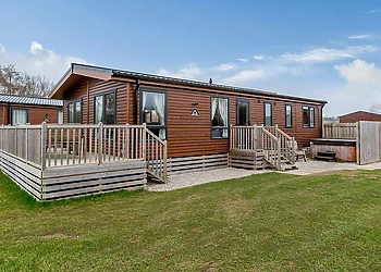 Oak Waterside Spa (Pet) 