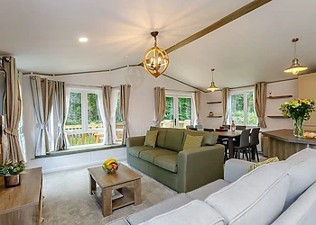 Beech Waterside Spa (Pet) 