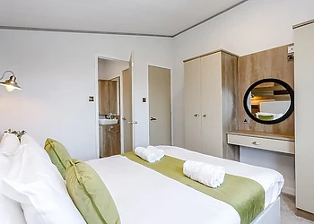 Beech Waterside Spa (Pet) 