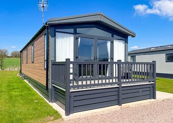 The Lakewood - Westlands Country Park, Annan