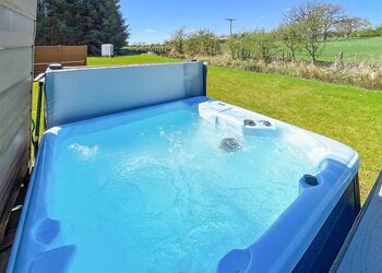 The Lakewood - Westlands Country Park, Annan