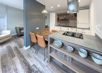 The Savannah Lodge - Westlands Country Park, Annan