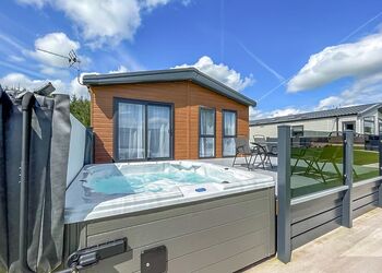 Parkview Plus - Westlands Country Park, Annan