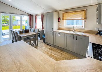 Kielder Lodge - Westlands Country Park, Annan