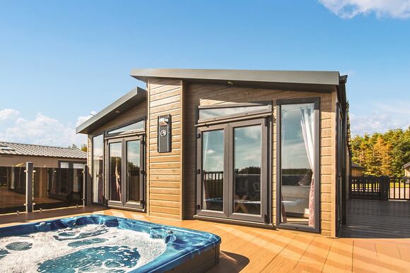 Whistler - Westlands Country Park, Annan