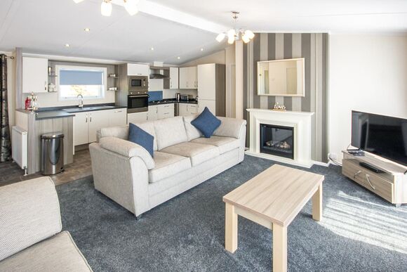 Pondview - Westlands Country Park, Annan