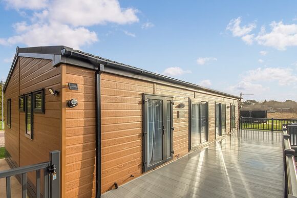 Pondview Plus - Westlands Country Park, Annan