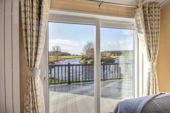 Pondview Plus - Westlands Country Park, Annan