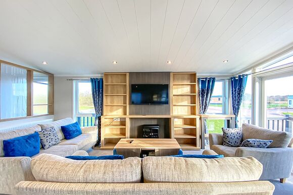 Swift Toronto - Westlands Country Park, Annan