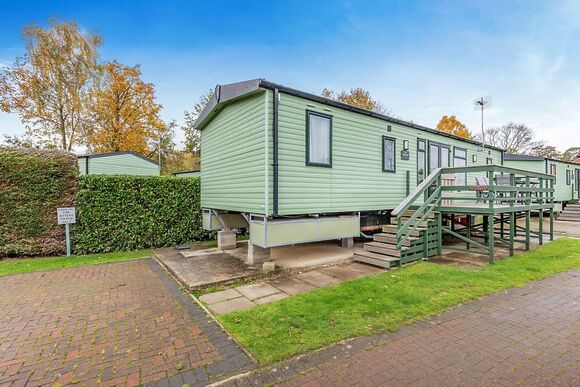 Weir Deluxe 3 (Pet) - Weir Holiday Park, Stamford Bridge, York