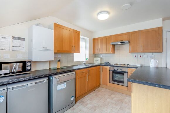 Weir Side Apartment - Weir Holiday Park, Stamford Bridge, York