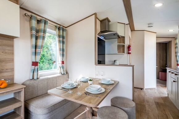 Bronze Caravan 4 with parking & sea view P, Bronze Caravan with parking & sea view - Wemyss Bay, Wemyss Bay, Renfrewshire