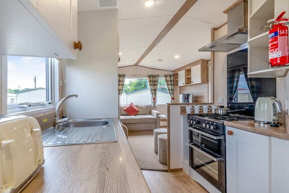 Bronze Caravan with parking, decking & sea view - Wemyss Bay, Wemyss Bay, Renfrewshire