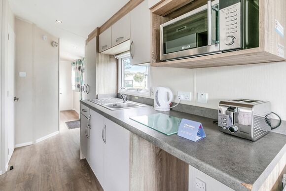 Bronze Caravan 6 with parking & sea view P, Bronze 2 Caravan with parking & sea view - Wemyss Bay, Wemyss Bay, Renfrewshire